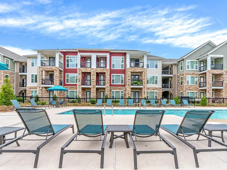 Addison Ridge Apartments — Photo 61