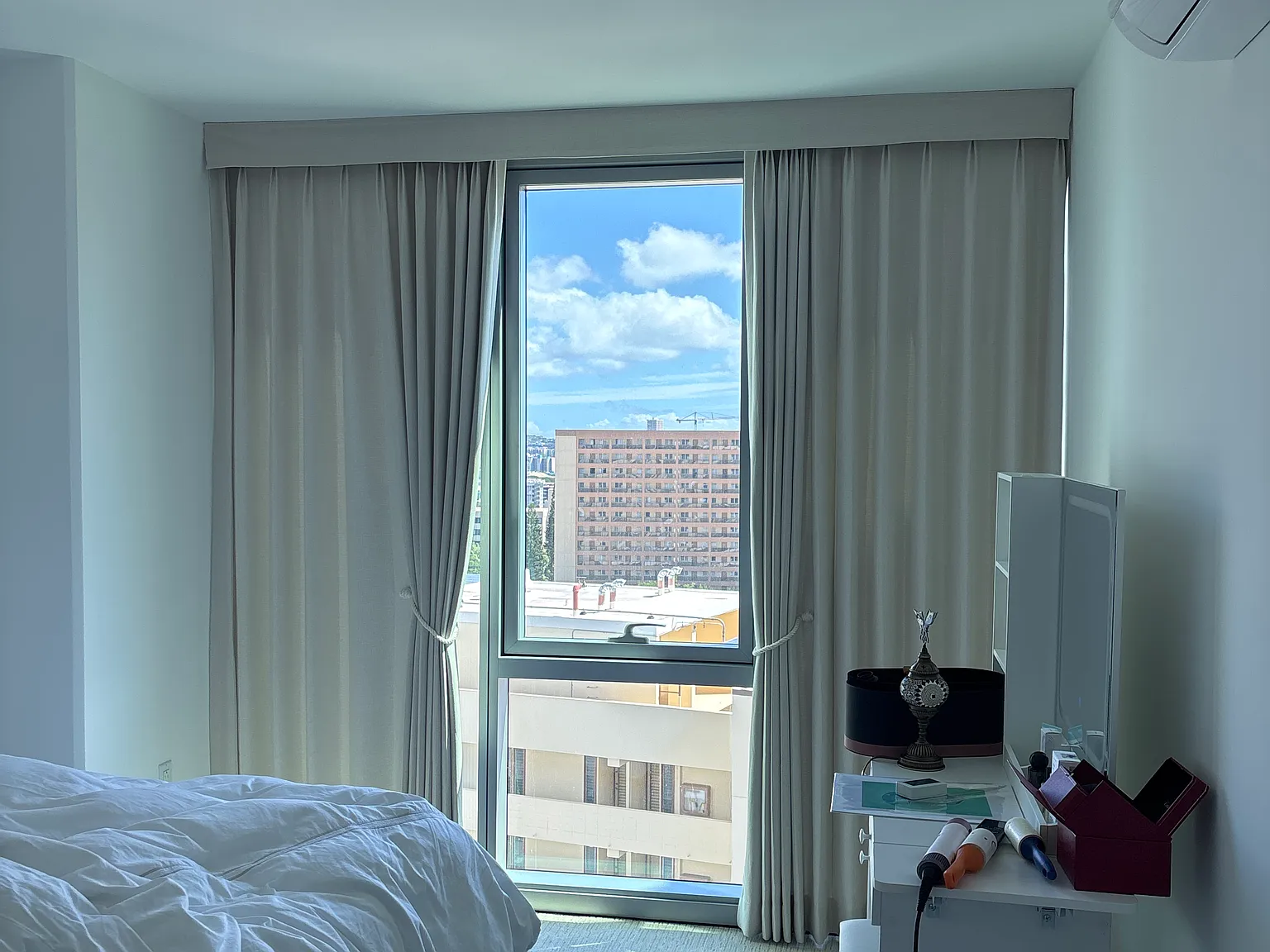 1 bed, 751 sqft, $3,200 — Photo 4