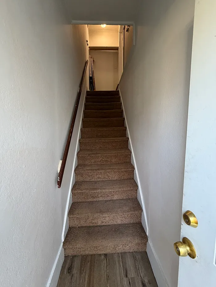 2 bed, 1.0 bath, 1000 sqft, $950 — Photo 2