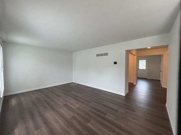 5th image of 2808 Sturbridge Ct