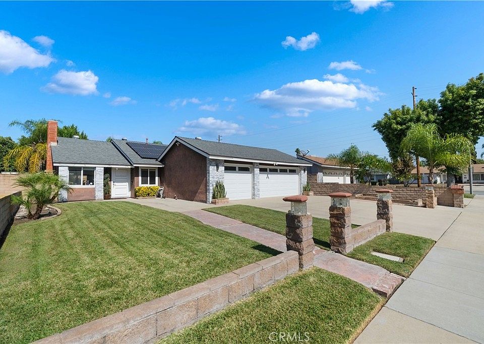 1st image of 1010 W Maple Ct