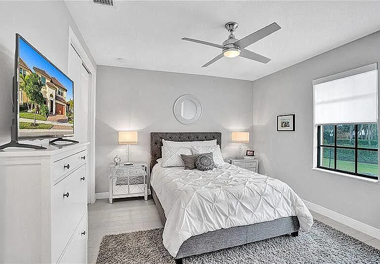 11720 Waterway Cir — Photo 28