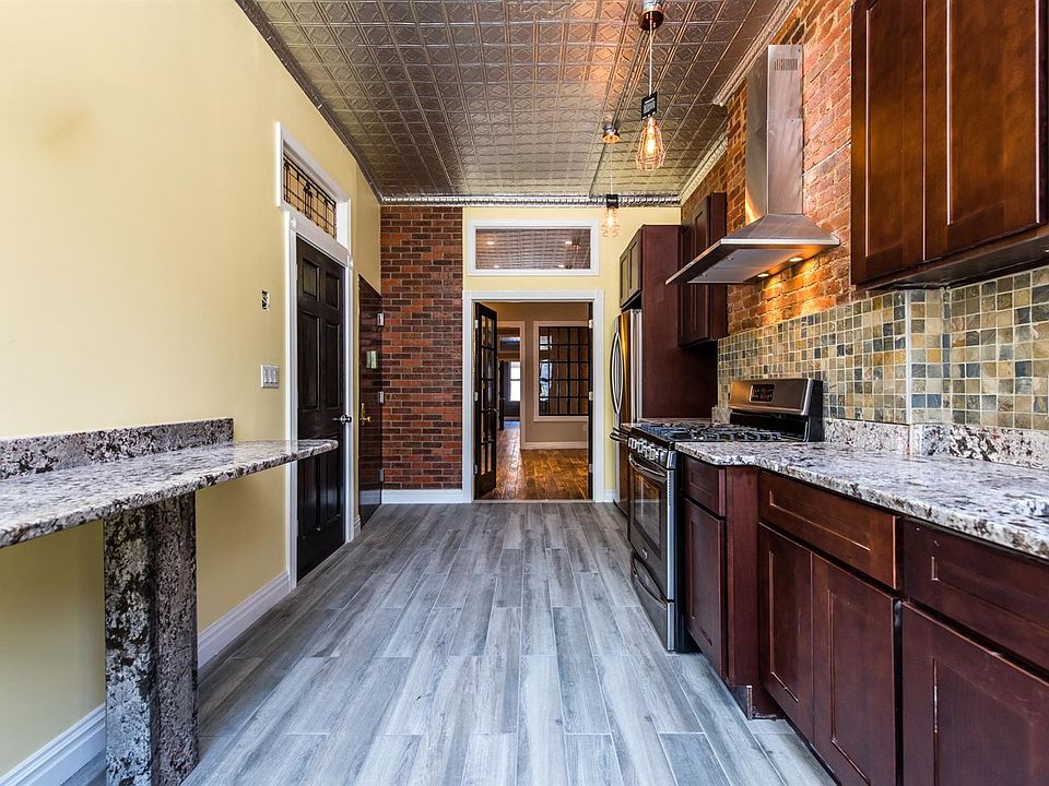 002_243_kingsland_avenue_1l-2