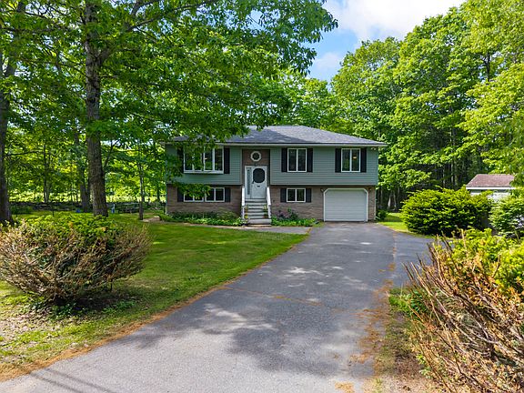 2nd image of 863 Finntown Road