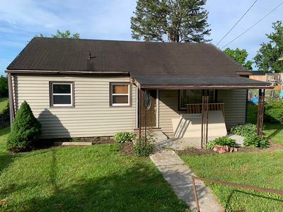 209 Highlawn Park Ave, Oak Hill, WV, 25901