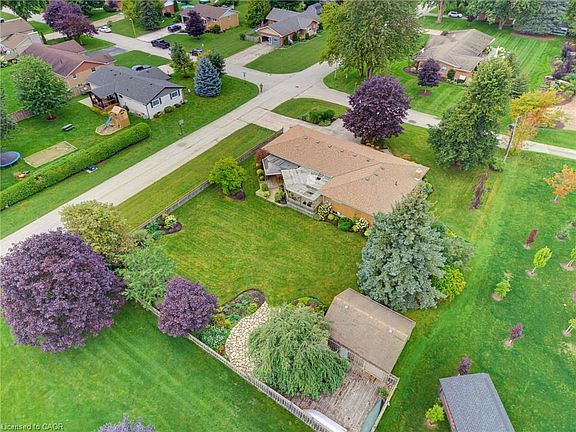 2nd image of 298 Woodview Dr