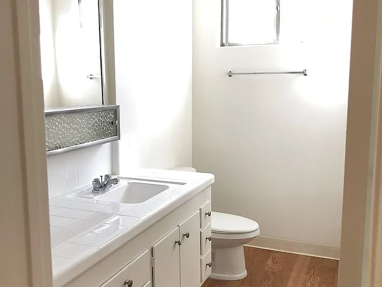 815 S. Wooster St. — Photo 9