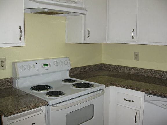 3rd image of 1055 N Capitol Ave APT 18