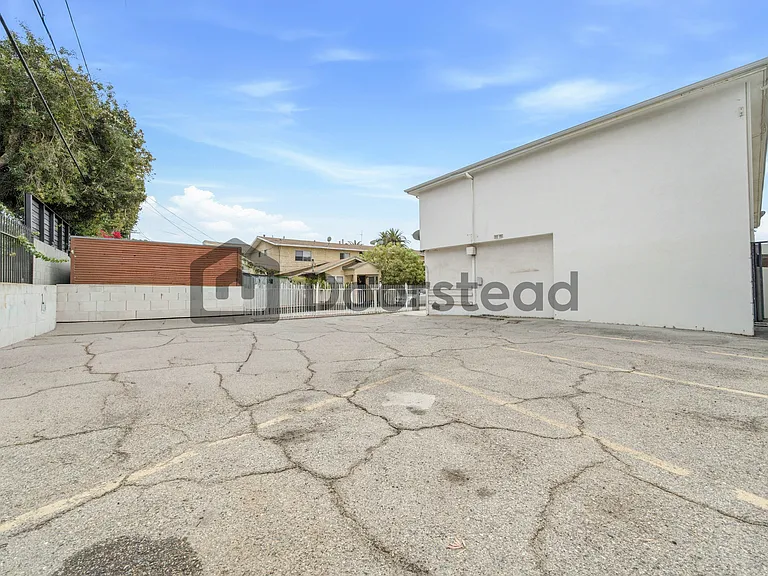 3610 Westwood Blvd #1 — Photo 26