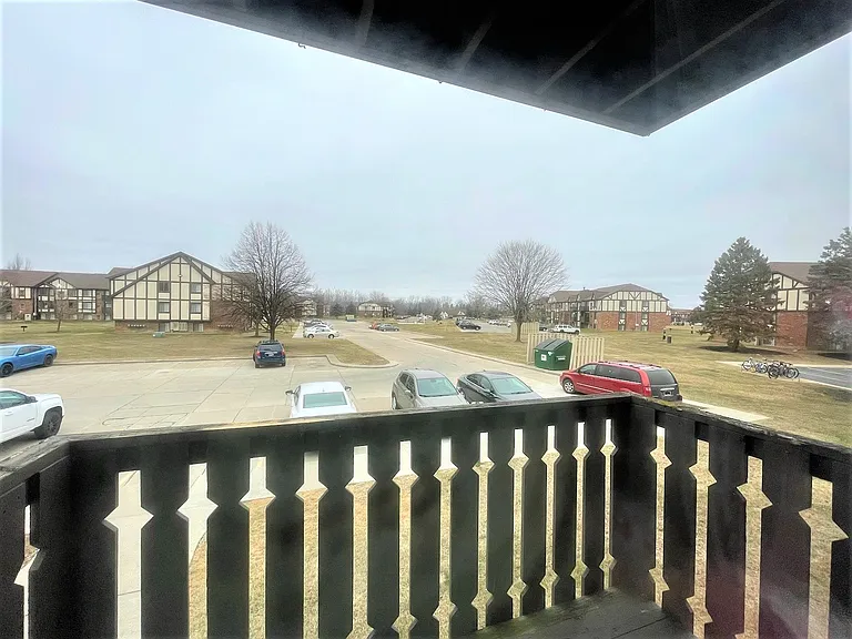 Charter Oaks Apartments — Photo 196