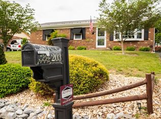 203 Westgate Rd, Verona, VA 24482