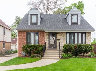 1913 Brophy Ave, Park Ridge, IL 60068