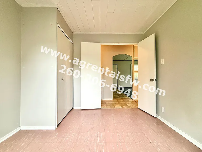 1730 Scotsdale Dr — Photo 8