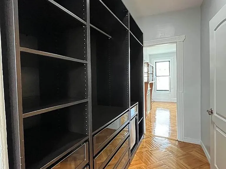 610 Macdonough St #2 — Photo 8
