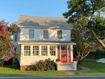 5356 Main St, Chincoteague Island, VA, 23336
