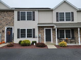 113 Cedarwood Dr, Denver, PA 17517