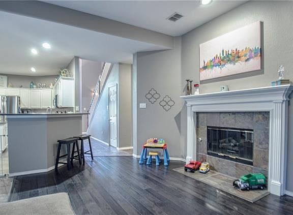 5th image of 6721 Woodcrest Ln