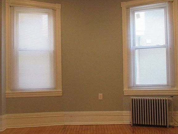 5th image of 5029 Cedar Ave #2R