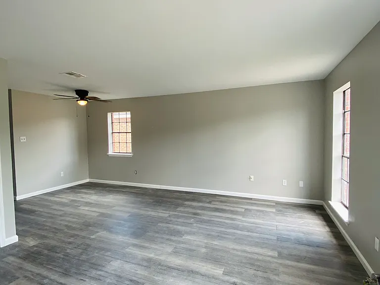 302 Sweetbriar St #B — Photo 7