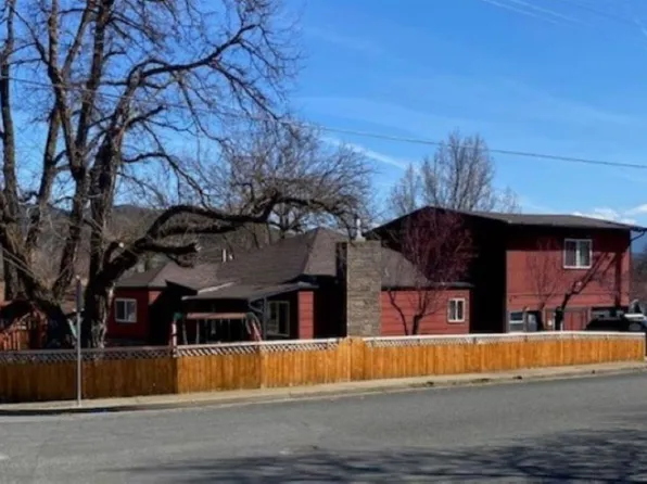 751 North St, Yreka, CA 96097