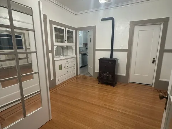 O St Victorian, 2315 O St APT 2, Sacramento, CA 95816