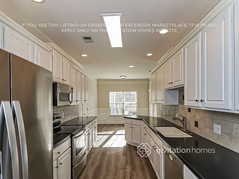 17 Windermere Bnd NW — Photo 8