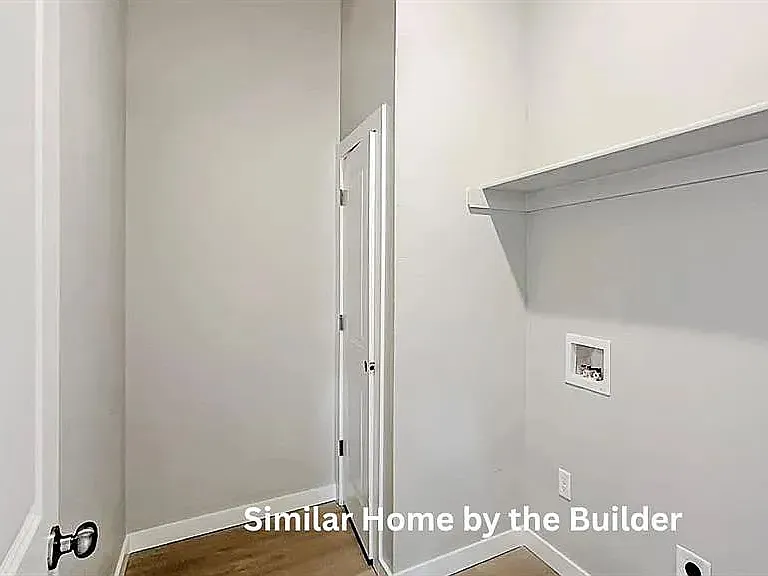 2103 SW Douglas Ave — Photo 9
