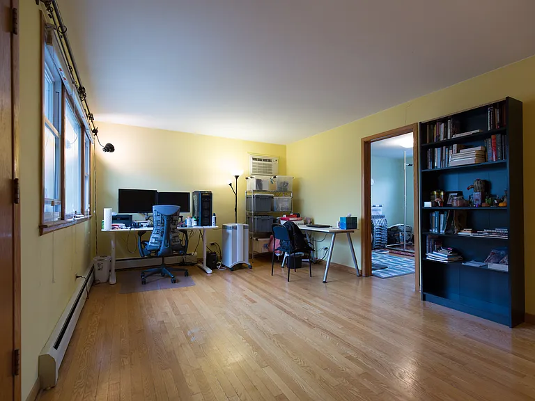 5547 W Higgins Ave — Photo 6
