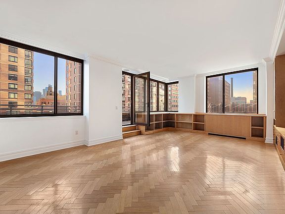 4th image of 2 Columbus Ave APT 7A