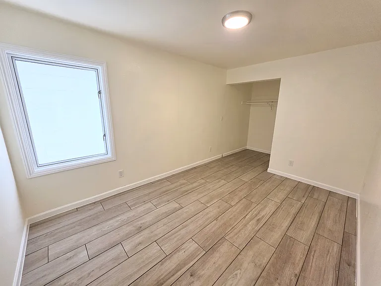 1822 Bay St #D — Photo 11
