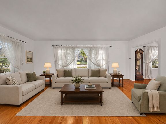 2nd image of 409 W Jefferson St
