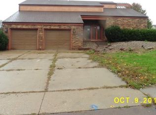 3713 SW 37th St, Des Moines, IA 50321