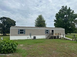 30 Fredrick Rd, Clinton, NC 28328