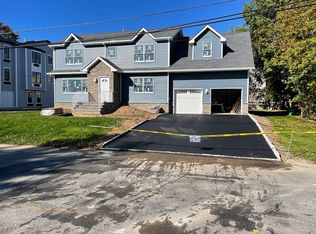 195 Firenze St, Northvale, NJ 07647
