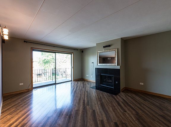 4th image of 10416 Mansfield Ave APT 3NE