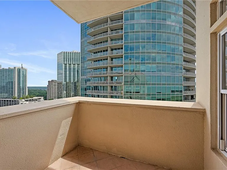 3334 Peachtree Rd NE #1902 — Photo 9