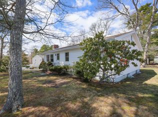 49 Onset Avenue, Buzzards Bay, MA 02532