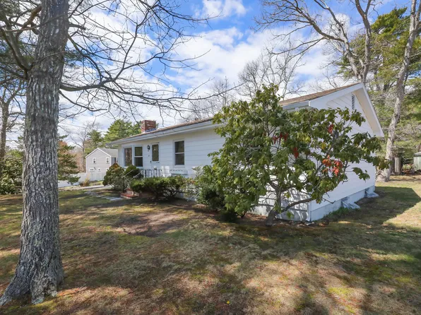 49 Onset Avenue, Buzzards Bay, MA 02532