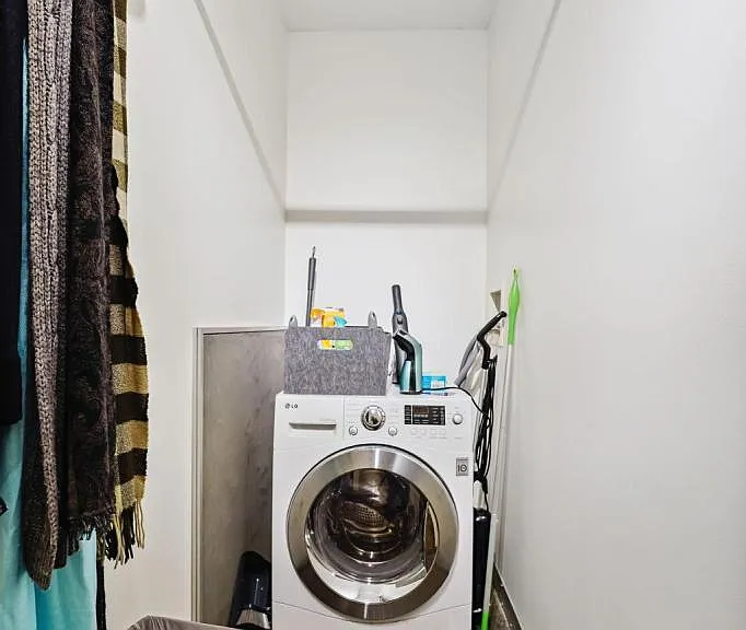 700 Washington Ave N #207 — Photo 16