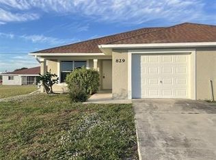 829 NE 15th Ln #829, Cape Coral, FL 33909