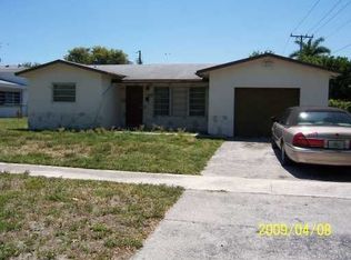 705 NW 10th St, Dania, FL 33004
