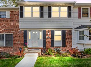 42645 Savoy Ct, Northville, MI 48167