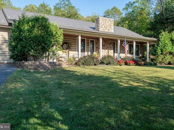 4th image of 1967 Pinetown Rd