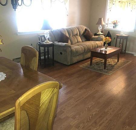 3rd image of 17B Monmouth Ln