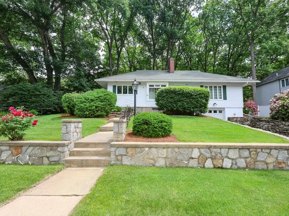 41 Bruce Road, Manchester, NH 03104