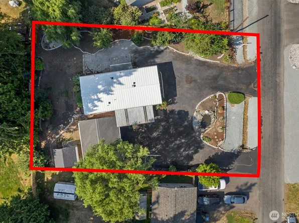 13816 51st Avenue E, Tacoma, WA 98446