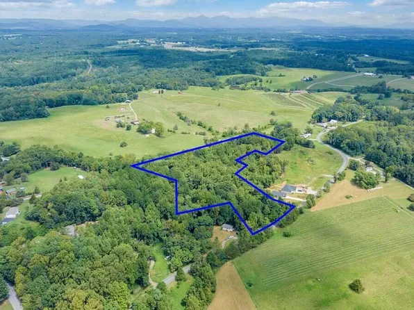 LOT 8 Hickory Cove Ln, Moneta, VA 24121