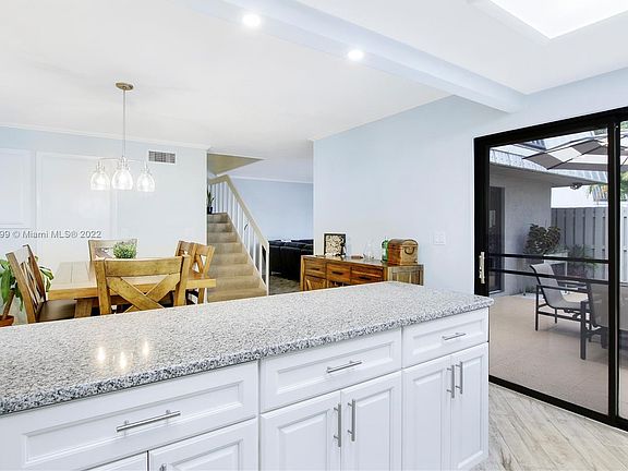 3rd image of 3824 SE Jefferson St #3824