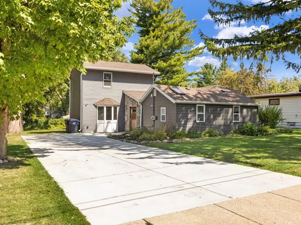 430 West Rockwell STREET, Elkhorn, WI 53121