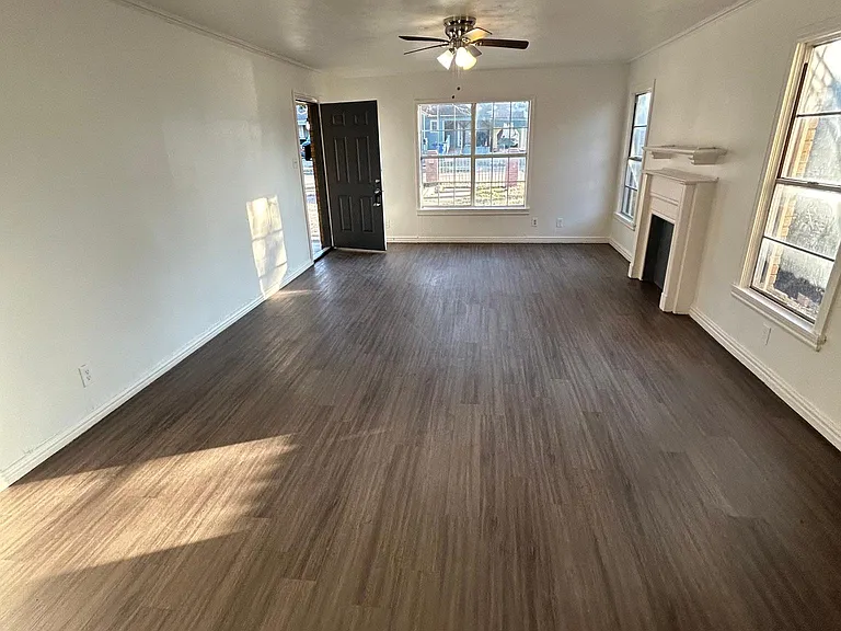 1327 Mountain Lake Rd — Photo 8